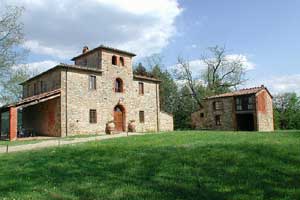 Villa Fabri med sitt annex en stor villa f&ouml;r upp till 21 personer, 12 km utanf&ouml;r Bucine i Toscana